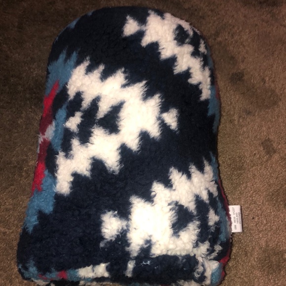 American Eagle Outfitters Other - Aztec blanket
